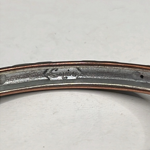 Rhinestone and enamel bangle bracelet set - Picture 7 of 7